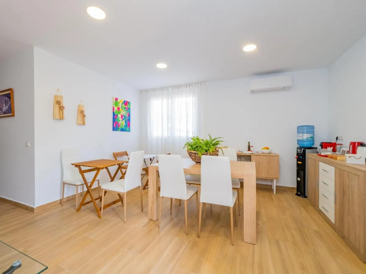 Cubo'S Hostal William'S Sunny 4 With Breakfast Torre de Benagalbon Spain