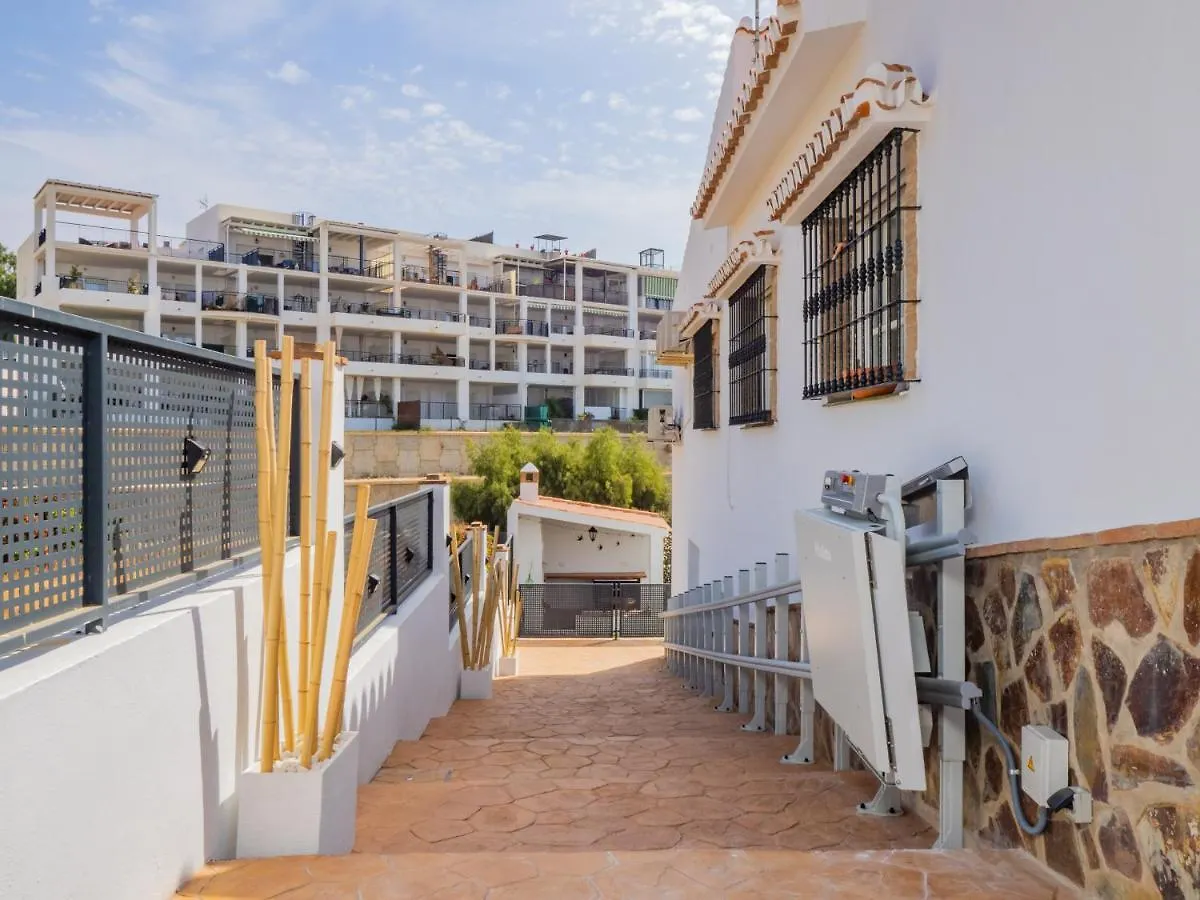 Guest house Cubo'S Hostal William'S Sunny 4 With Breakfast Torre de Benagalbon